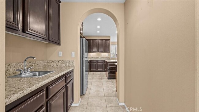 Building Photo - 15876 Parkhouse Dr