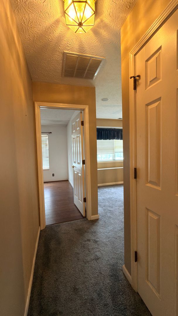Building Photo - Beautiful, Bright & Move-In Ready Home in Lafayette!