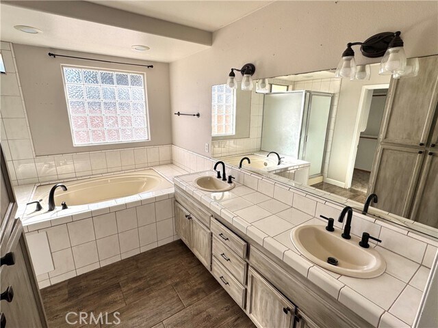 Building Photo - 12900 Briarcliff Dr