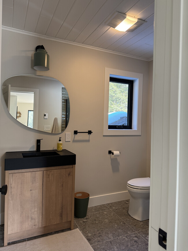 Building Photo - 1393 NY-296