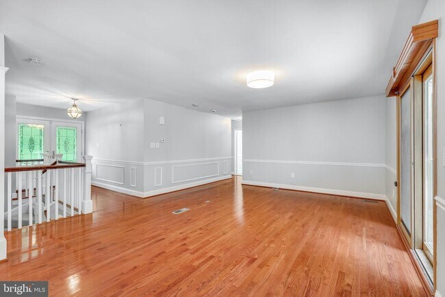Building Photo - 9622 Cinnamon Creek Dr