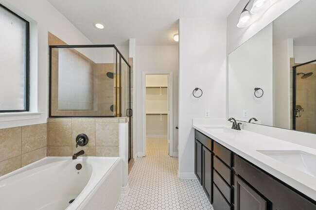 Building Photo - 618 Aulia Ln