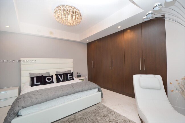 Building Photo - 1100 Biscayne Blvd