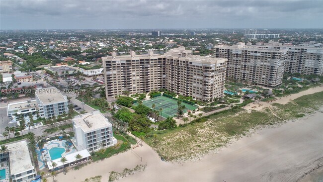 Building Photo - 4900 N Ocean Dr