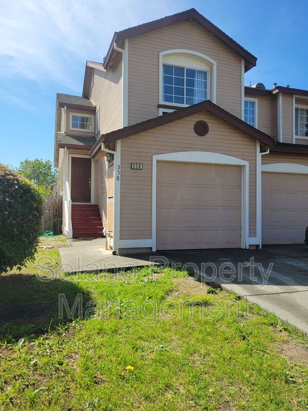 Building Photo - 358 Flagstone Cir