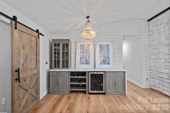 Building Photo - 18026 Whispering Oaks Dr