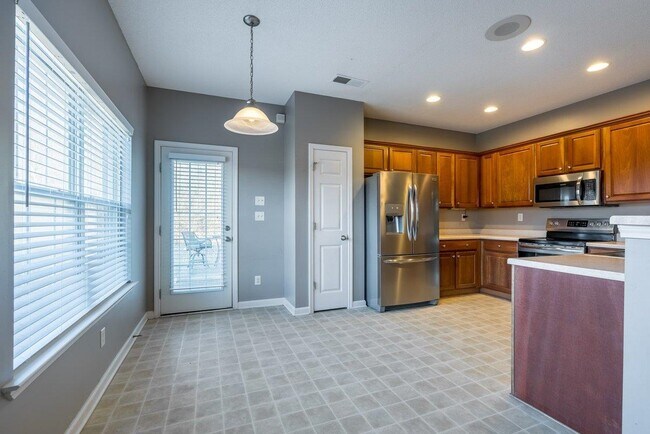 Building Photo - 12138 Longleaf Oak Trail