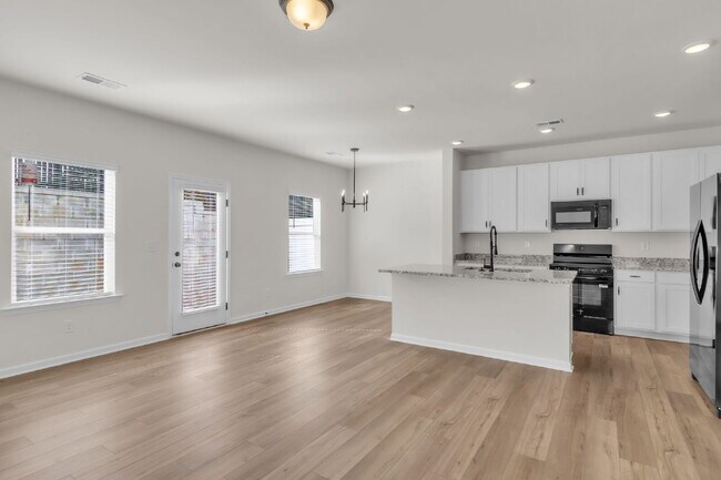 Building Photo - New Construction 3BR Townhome with Loft & 2-Car Garage in Downtown Travelers Rest