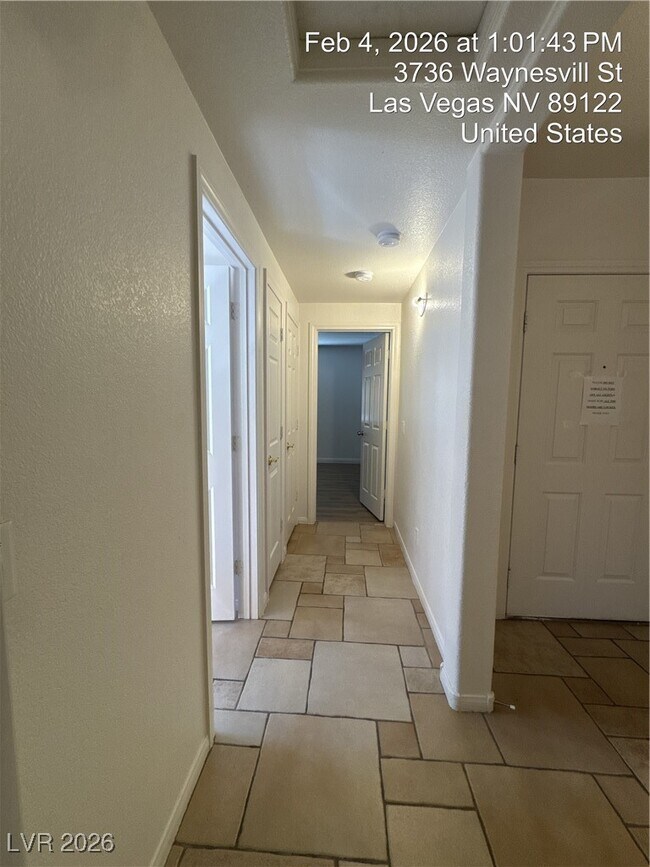 Building Photo - 3736 Waynesvill St