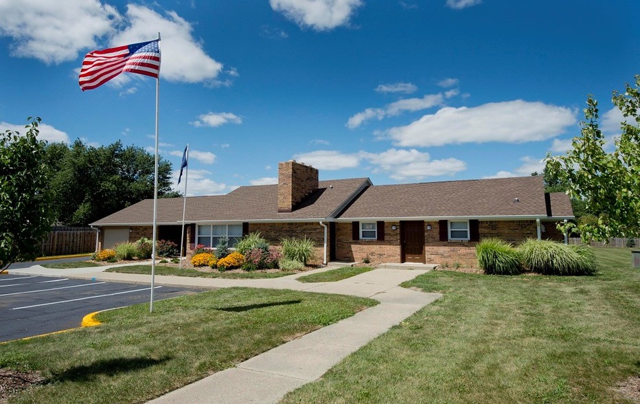 Community Clubhouse - Knoll Ridge Townhomes