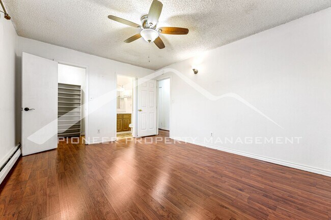 Building Photo - 6975 Mariposa St