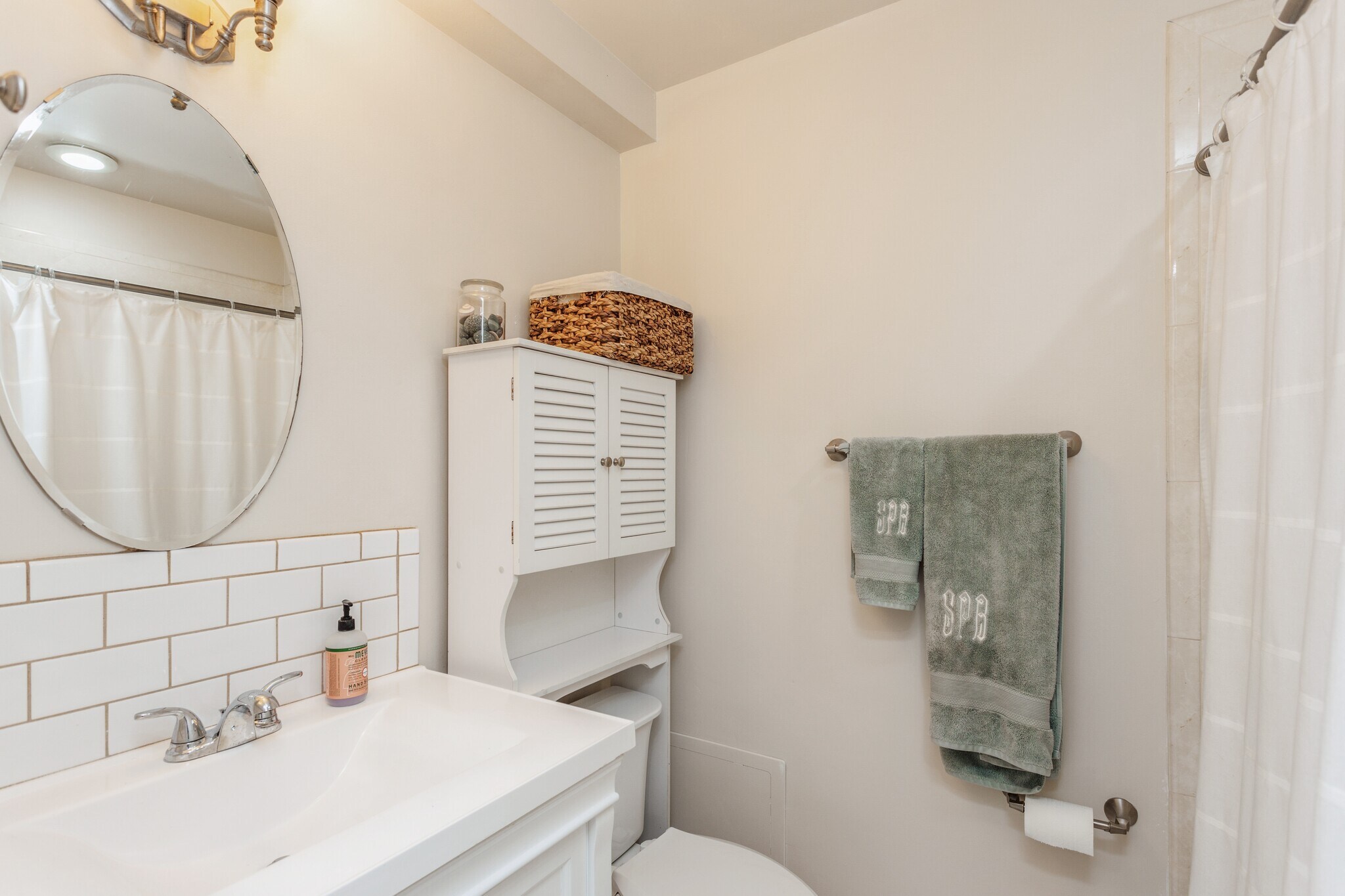 Building Photo - 304 Q St NW