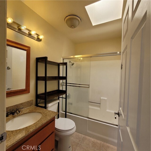 Building Photo - 11041 La Maida St