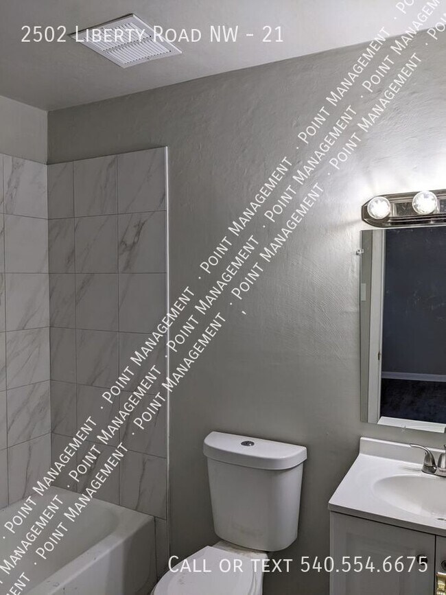 Building Photo - 2502 Liberty Rd NW