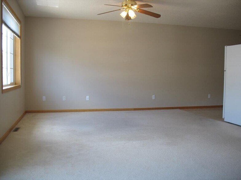 Building Photo - 2501 Cobble Hill Ct