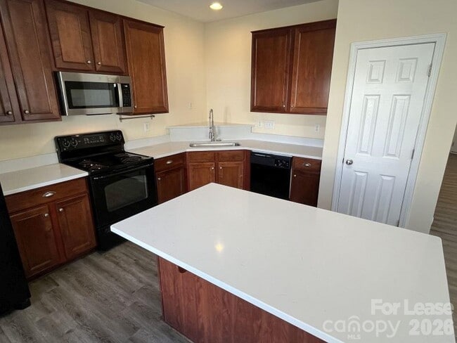 Building Photo - 12120 Stratfield Pl Cir