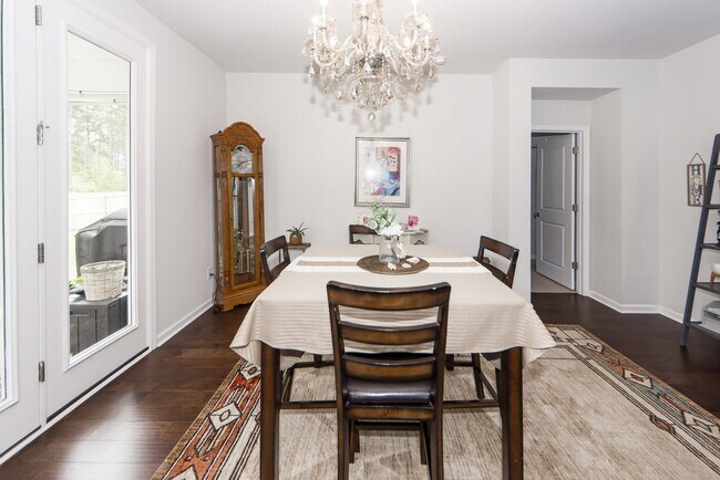 Building Photo - 4 Bedroom 2 Bath Home in French Quarter Creek - Huger