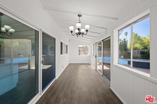 Building Photo - 6257 Lindley Ave