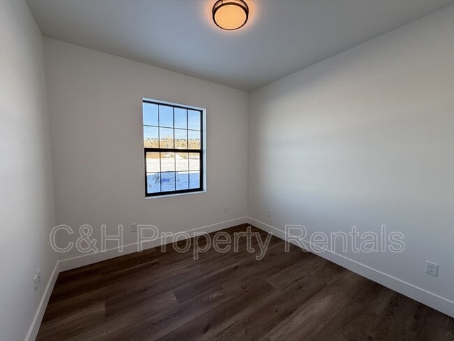 Building Photo - 2535 Esther Rose Ln