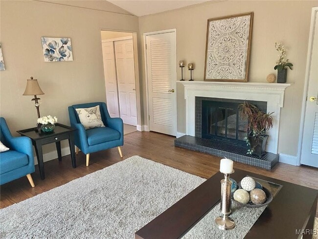 Building Photo - 825 Woodruff Dr