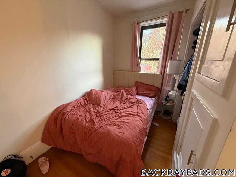 Building Photo - 429 Marlborough St