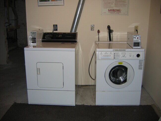 Building Photo - 7 Cypress Rd