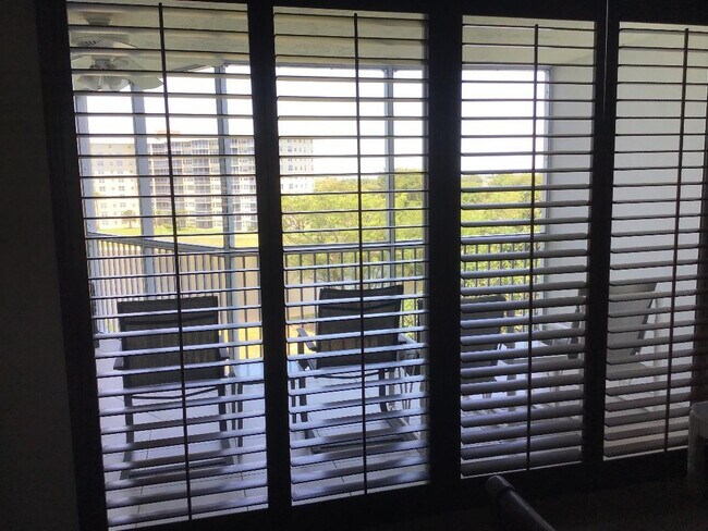 Building Photo - 2940 N Course Dr