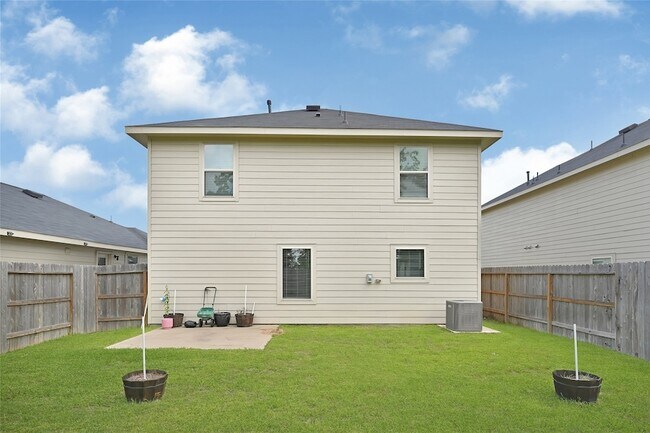 Building Photo - 24027 Wandering Brk Dr