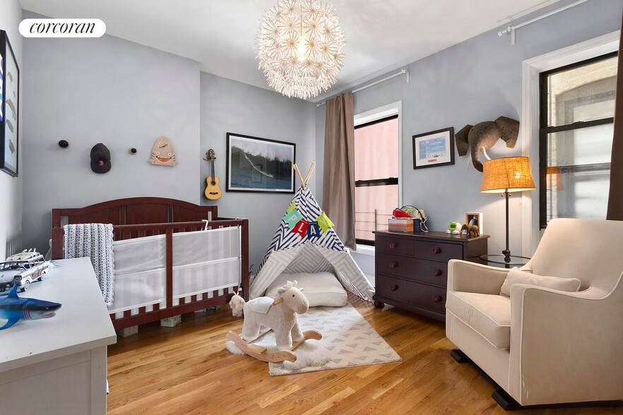 Building Photo - 87 1st Pl
