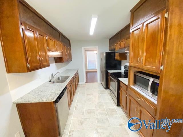 Building Photo - 826 Crestview Dr