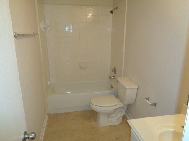 Building Photo - 3515 Garrison Run Dr