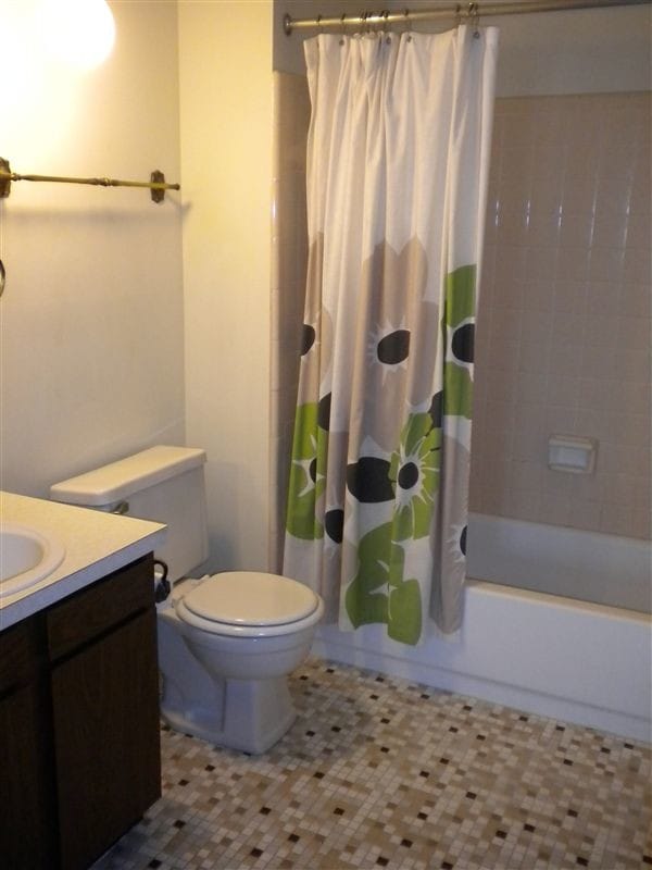 Building Photo - 1 br, 1 bath 4plex - 262 W Liberty St Apt ...