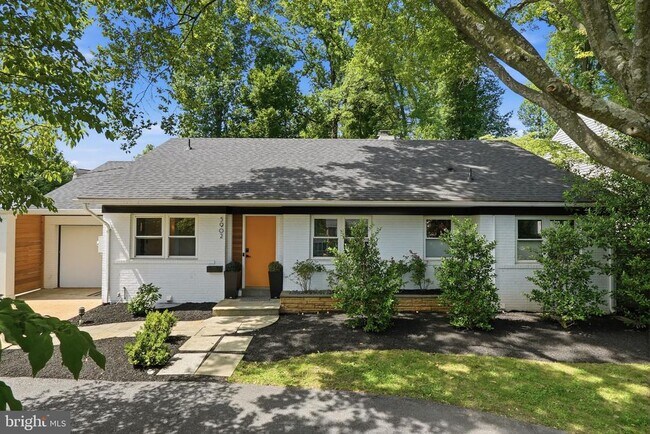 Building Photo - 5902 Wilson Ln