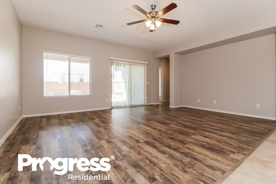 Building Photo - 23851 W Gibson Ln