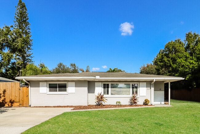 Building Photo - 1976 Drew Plaza