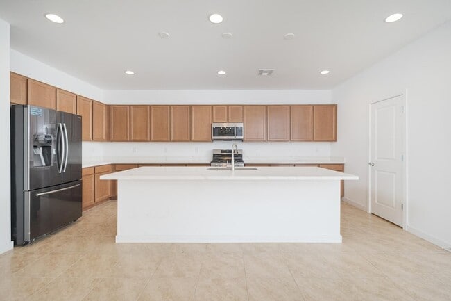 Building Photo - 14844 S 179th Ave