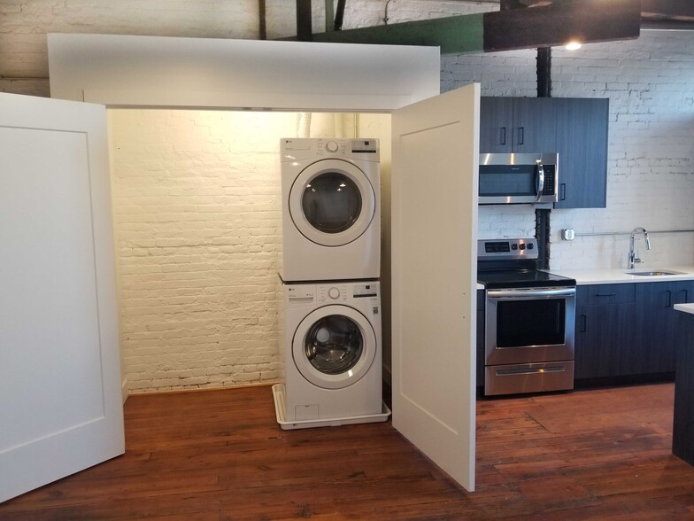 Utility & Storgae - 1936 N 2nd St
