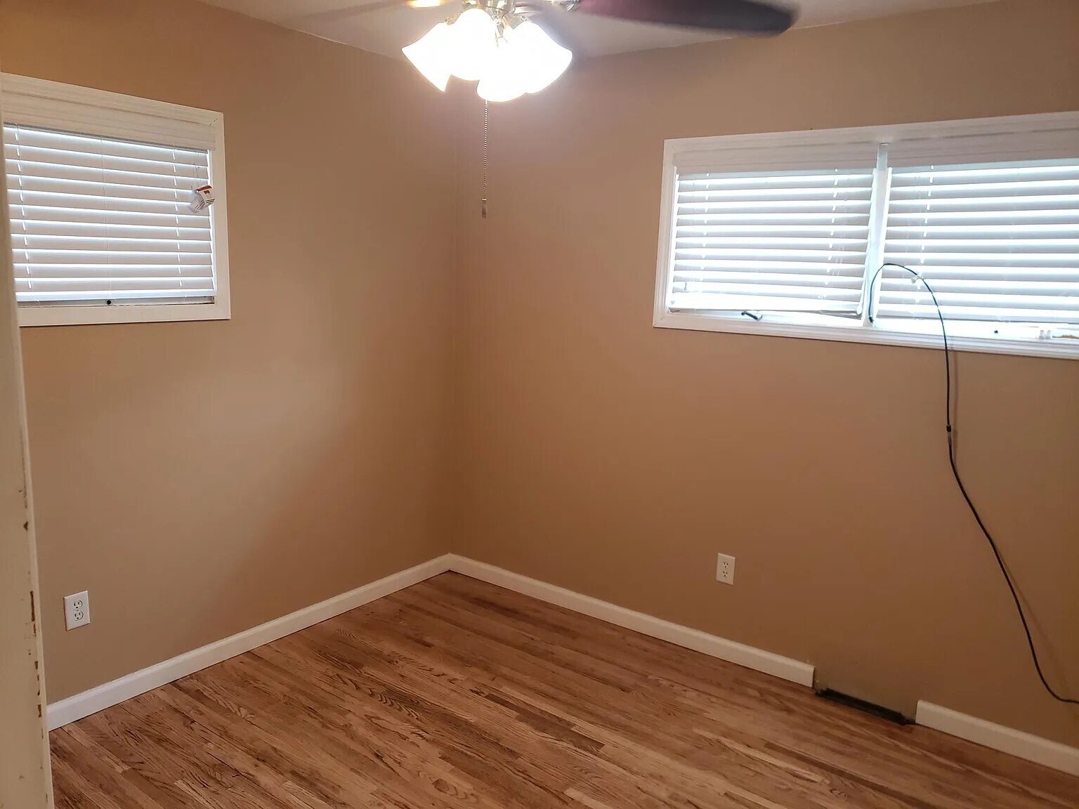 Upstairs Bedroom 3 - 1324 W 4th St