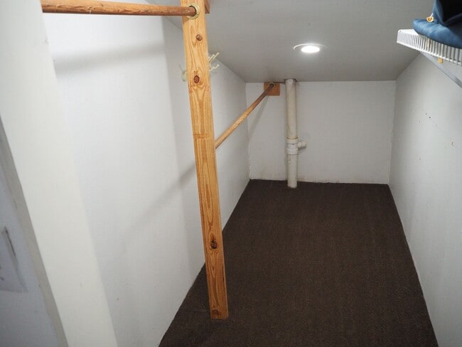 Building Photo - 9561 Hames Rd