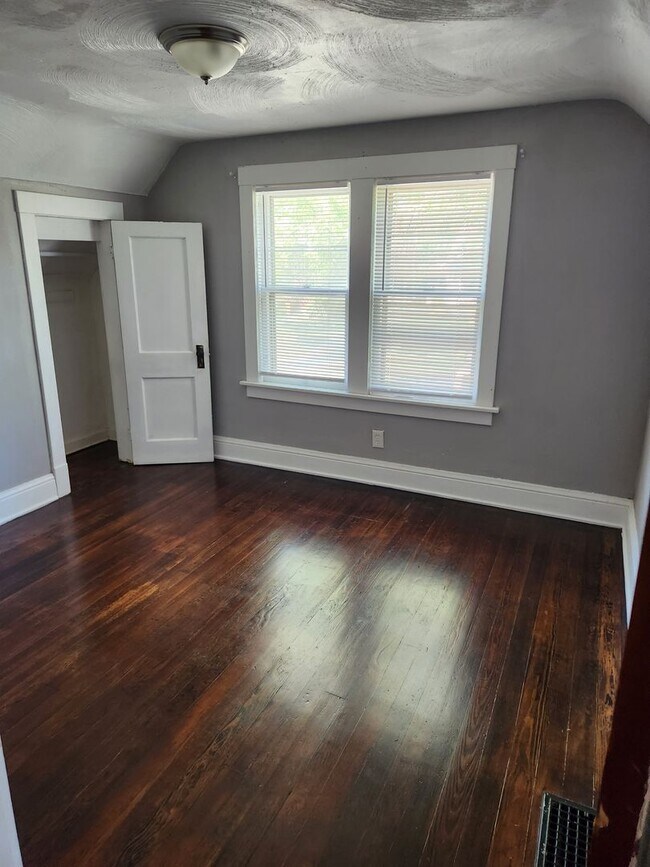 Building Photo - Great 3 Bed 2 Bath for Rent