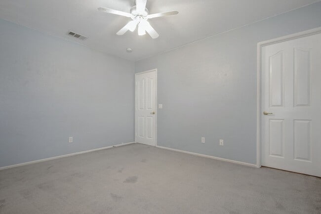 Building Photo - 34122 Courtney Terrace