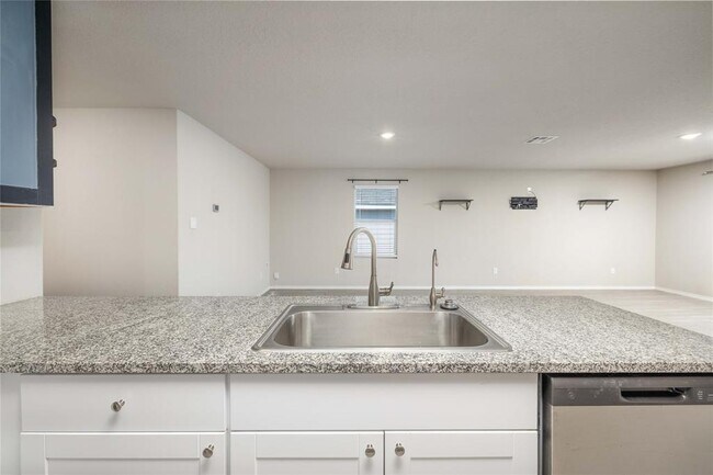 Building Photo - 12744 Mirecourt Wy