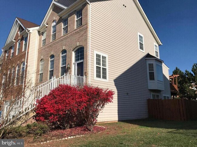 Building Photo - 21276 Victorias Cross Terrace