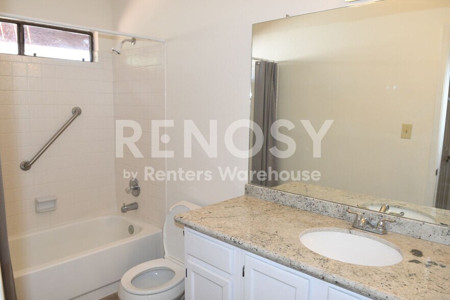 Building Photo - 14250 N Fountain Hills Blvd