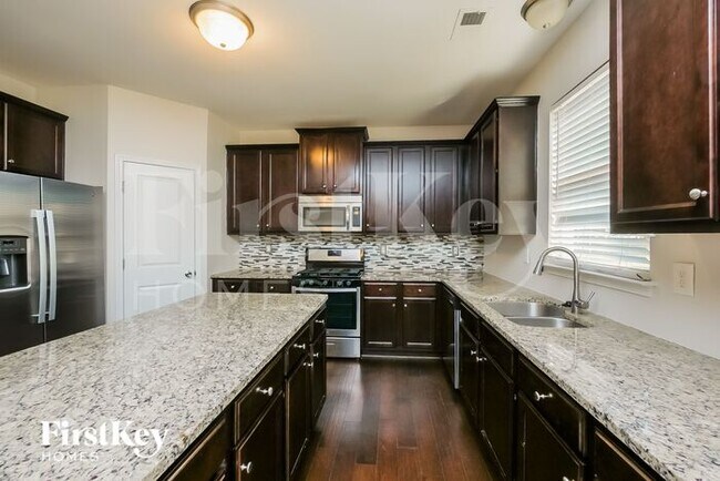 Building Photo - 719 Hot Springs Trail