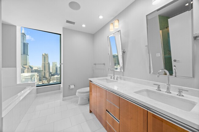 Building Photo - 60 E Monroe St