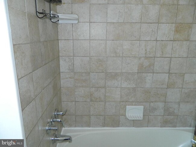 Building Photo - 4501 Princeton Ave