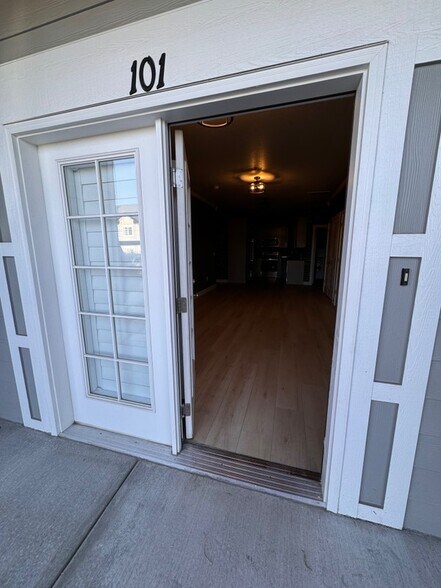 Building Photo - 1558 N 160 W