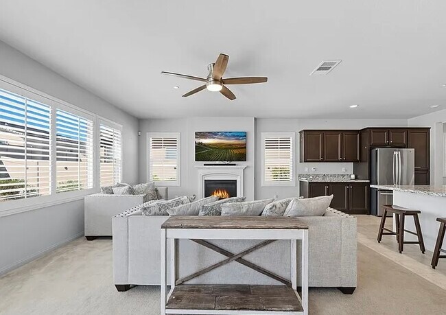 Building Photo - 40580 Sunflower Rd