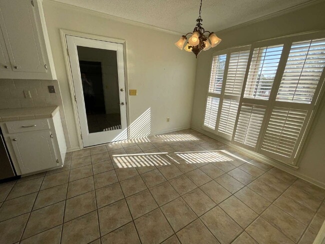 Building Photo - Available FOR RENT in Dothan, AL!!